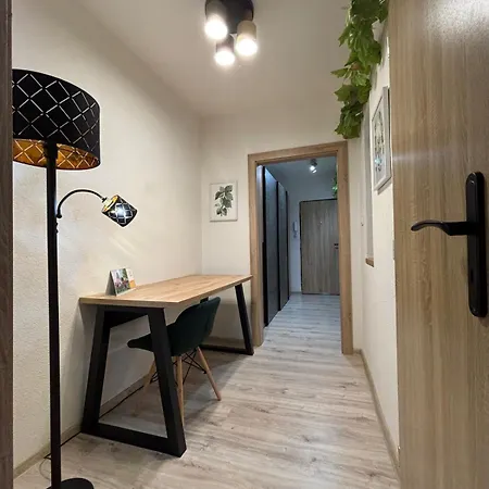 Emeraldia - Quiet Urban Hideaway With Modern Style Prievidza