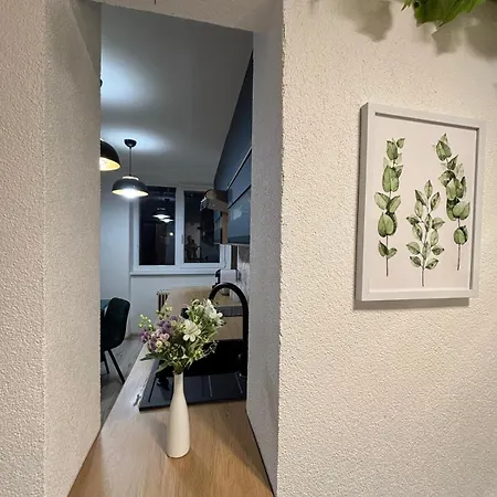 Emeraldia - Quiet Urban Hideaway With Modern Style 아파트 *